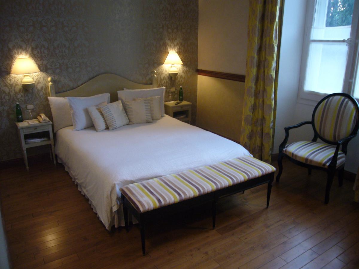 Chateau De Montcaud Sabran Room photo